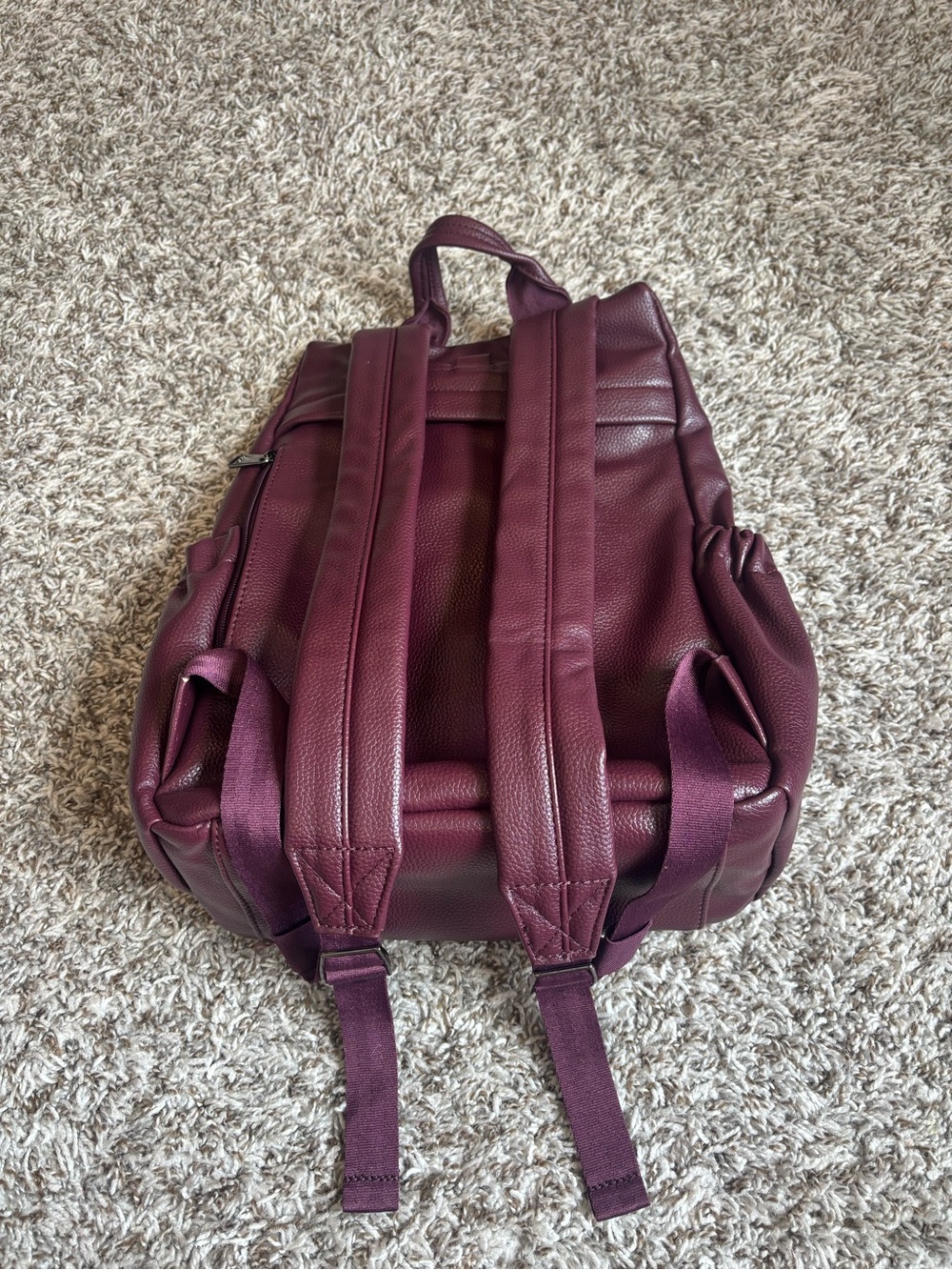 Lug Hatchback Classic Vegan Leather Backpack- Wine color NWOT - Picture 10 of 14